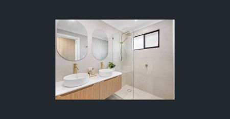 DUAL LIVING - 2x FAMILIES, BOAT & CARAVAN - Photo 2