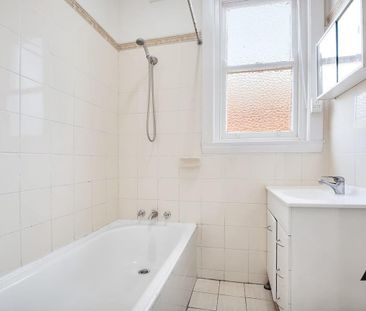 49 Kitchener Avenue, Earlwood NSW 2206 - House For Rent | Domain - Photo 4