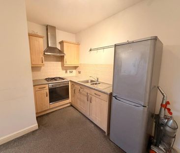 2 bedroom flat to rent - Photo 6
