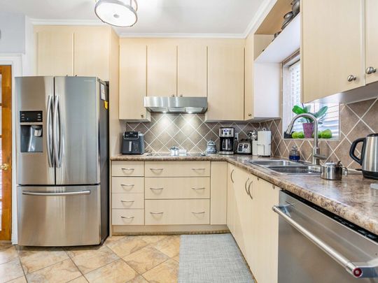 For Lease - 213B Blackthorne Avenue Unit# Main and 2nd Floor, Toronto, Ontario - Photo 1