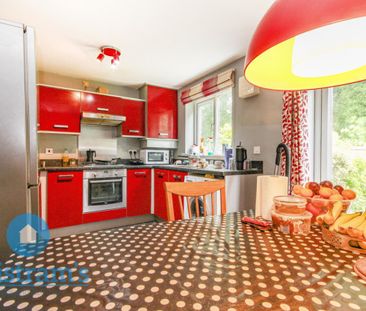 3 bed Semi-Detached House for Rent - Photo 6