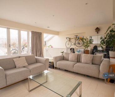 3 bedroom flat to rent - Photo 5