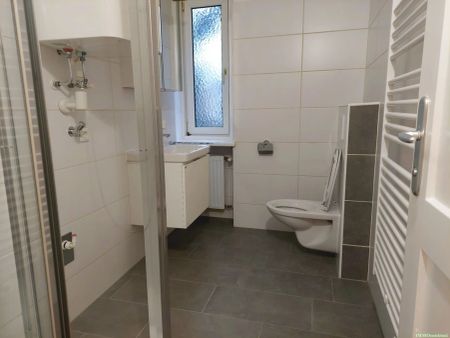 Reizende 44m² Wohnung mit Loggia in Steyr - Ennsleite - Photo 2