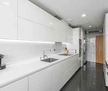 APARTAMENTO T3 DUPLEX NO PARQUE DAS NAÇÕES - LISBOA - Photo 4