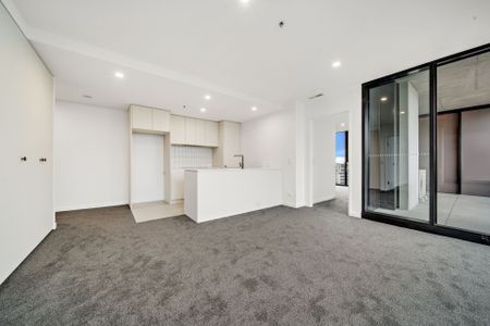 Contemporary 2-Bed, 2-Bath Apartment in Prime Belconnen Location - Photo 5
