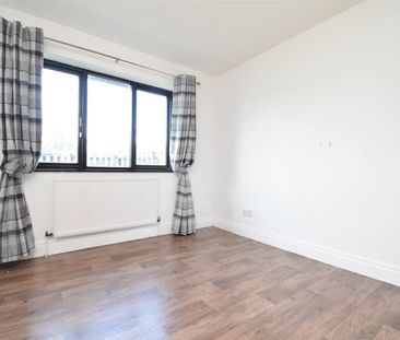 Barratts Road, Wakefield - Photo 5