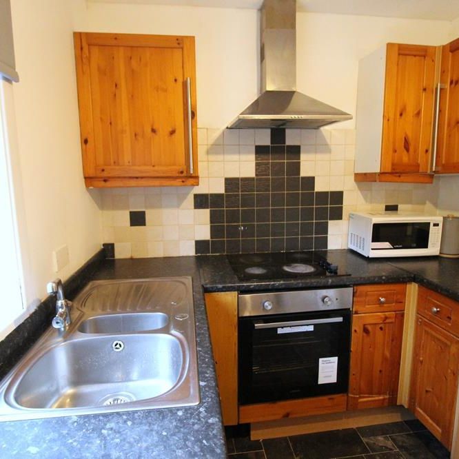 4 bedroom detached house to rent - Photo 1