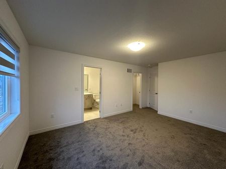 For Lease - 236 Longboat Run, Brantford, Ontario - Photo 4