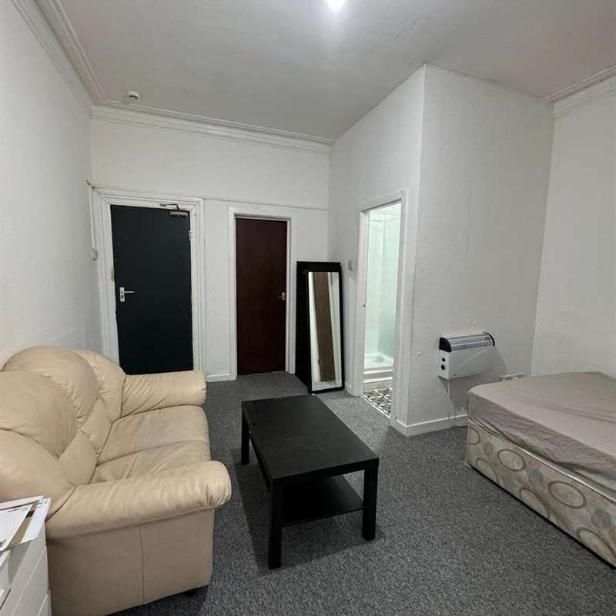 Ash Tree Road, Manchester, M8 - Photo 1