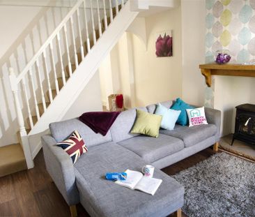 3 bedroom private hall to rent - Photo 1