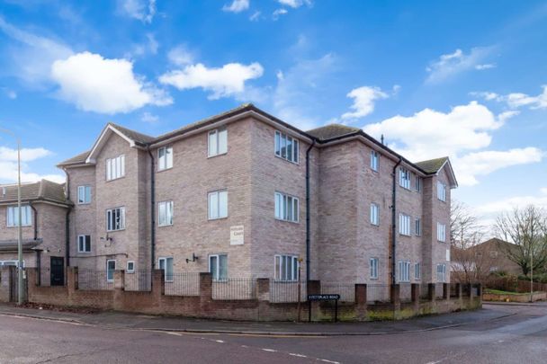 Alden Crescent, Headington, OX3 - Photo 1