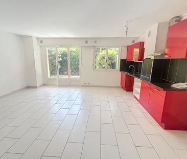 CANNES RUE MILTON 2 PIECES VIDE EN RDJ - Photo 2