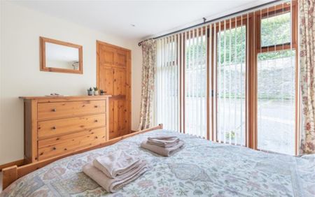 2 bedroom barn conversion to rent - Photo 3