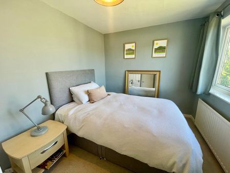 3 bedroom detached house to rent - Photo 5