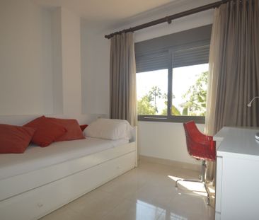 Piso de alquiler en Camino de la Boladilla, La Concha - Resina Golf - Photo 5