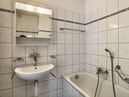 Lumineux 3½ pièces proche toutes commodités - Photo 2