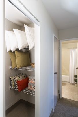 St. Vital Villa - Photo 1