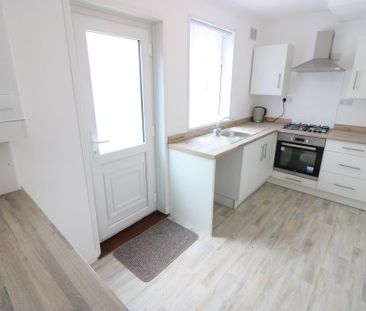 2 bedroom terraced house to rent - Photo 6