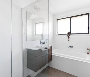 Stunning Four-Bedroom Duplex - Photo 6