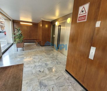 Spacious 6-room apartment in the heart of Eaux-Vives - Photo 5