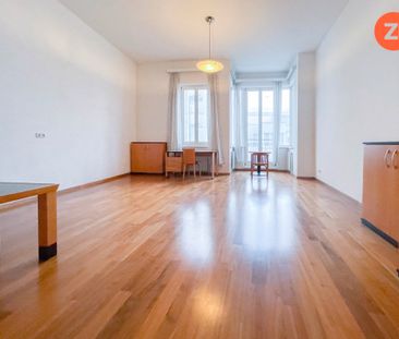 Gepflegte 1- Zimmer Wohnung in traditionsreichem Haus - Photo 2