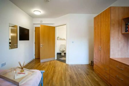 Platinum Ensuite - Photo 3