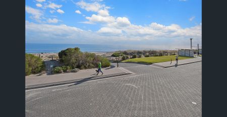 2 Bedroom Unit - Fabulous Location - Photo 4