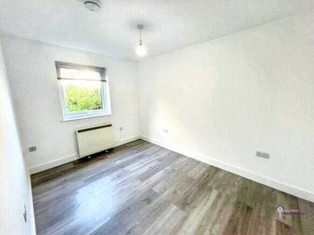 4 bedroom flat to rent - Photo 5