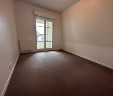 Location Appartement 2 pièces 41m² LE PLESSIS ROBINSON 92350 - Photo 4