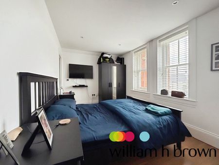 Lieutenant House, Colchester, Mersea Road - Photo 2