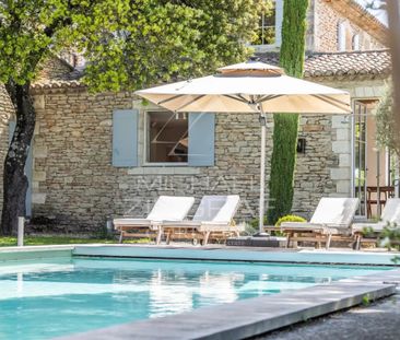 Gordes - Superbe maison en pierres proche du village - Photo 2