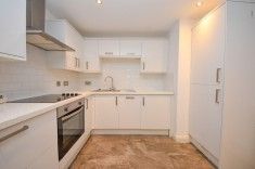 2 bed Apartment for Rent - Photo 2