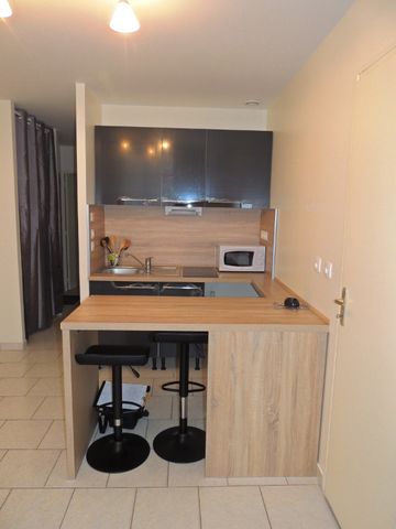 APPT T2 MEUBLE - BLOIS VIENNE - Photo 3