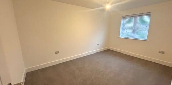 Bullfinches Way - Photo 2