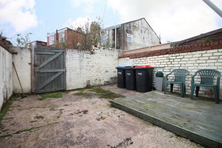 3 bedroom terraced house to rent - Photo 5