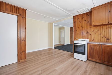 27 Sturt Crescent, Mayfield - Photo 5