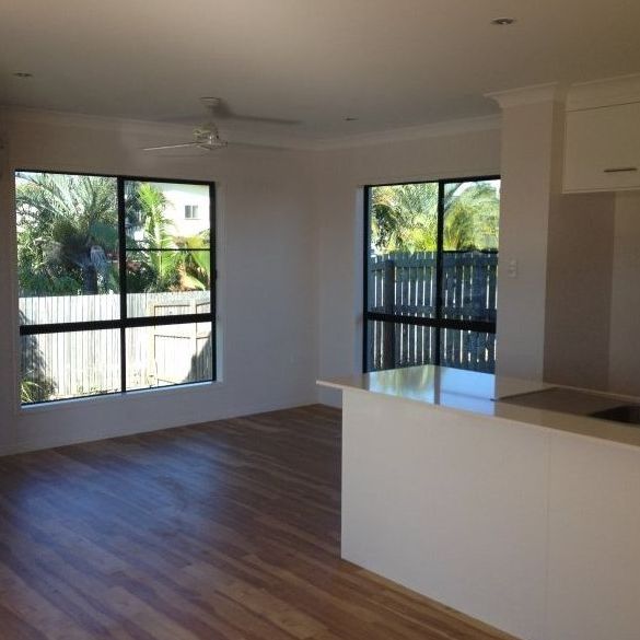 Centrally located townhouse - Photo 1