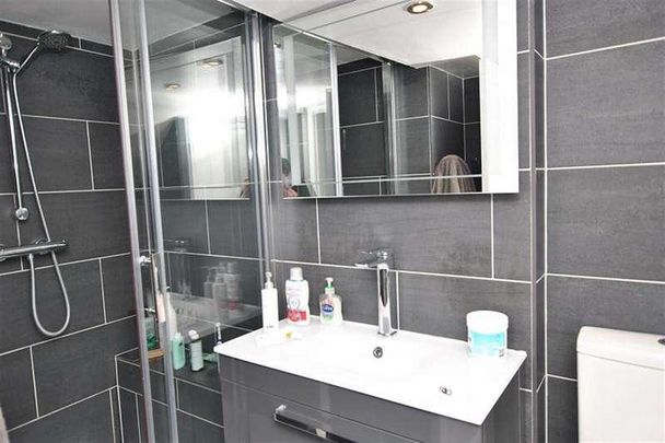 Rosehill House, Peppard Road, Reading, RG4 - Photo 1