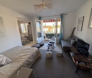 Location Appartement 1 pièces 32 m2 à Six-Fours-les-Plages - Photo 1