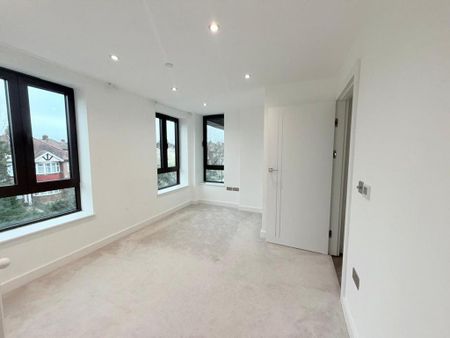 2 bedroom flat to rent - Photo 2