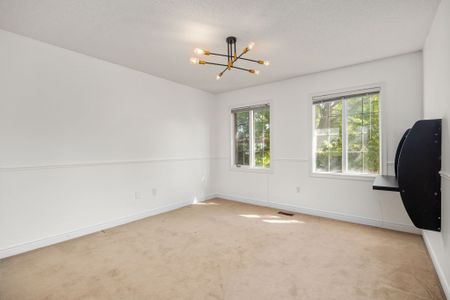 For Lease - 10 Tillingham Keep N/A, Toronto, Ontario - Photo 3