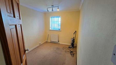 Elmington Road, Northampton, NN3 - Photo 3