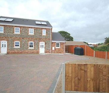 The Street, Beck Row, Bury St. Edmunds, Suffolk, IP28 - Photo 4