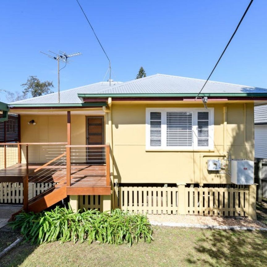 105 Dawson Road, Upper Mount Gravatt QLD 4122 - House For Rent | Domain - Photo 1