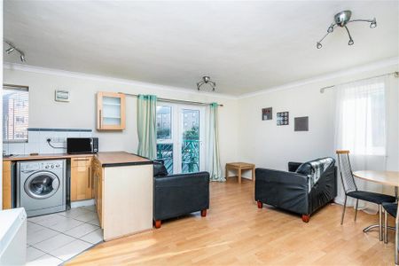 Fitzroy House, Trawler Road, Maritime Quarter - Photo 5