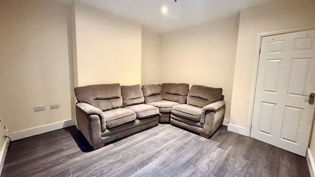 Chestnut Street, Uphill, Lincoln - Photo 1