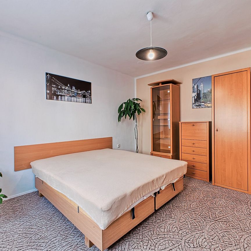 Pronájem bytu 2+1 70 m² - Photo 1