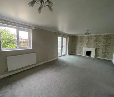 3 bedroom bungalow to rent - Photo 2