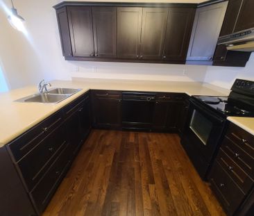 For Lease - 946 Brassard Circle, Milton, Ontario - Photo 5