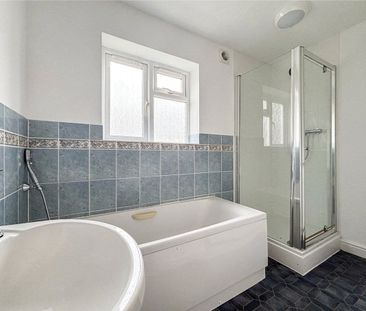 Well presented 3 Bedroom semi-detached house located in a sought af... - Photo 6